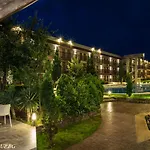Hi Imperial 4* סאני ביץ'