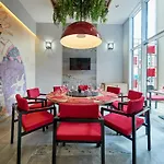 Hi Imperial 4* ساني بيتش