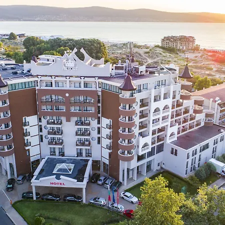 Hi Imperial אתר נופש סאני ביץ'